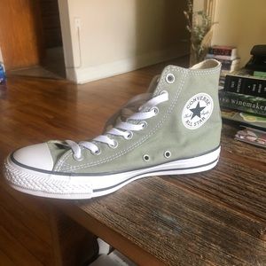 Womens converse.